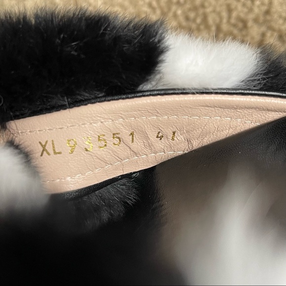 Stuart Weitzman Sublime Rex Rabbit Fur Slide Sandal Sz 41 In Black/White - Picture 11 of 12